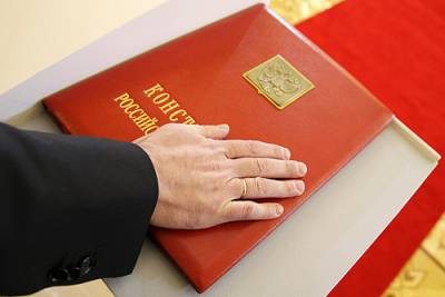 Slib na Ústavu Ruské federace - Zdroj: Kremlin.ru Slib na Ústavu Ruské federace - Zdroj: Kremlin.ru