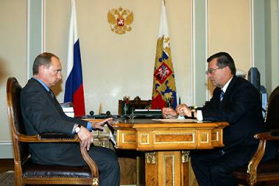 Putin se Zubkovem v roce 2005 - Zdroj: www.kremlin.ru Putin se Zubkovem v roce 2005 - Zdroj: www.kremlin.ru