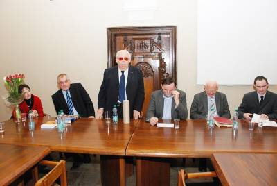 zleva doprava: H. Medková, J. Liška, V. Bystrov, V. Kučera, J. Vlášek (NF KAN), L. Babka (SK NK ČR)
